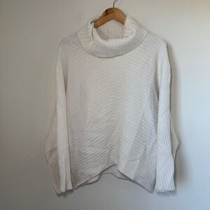 Moth Anthropologie Sweater Women's MD White Turtleneck Relaxed Wide Arm Boho